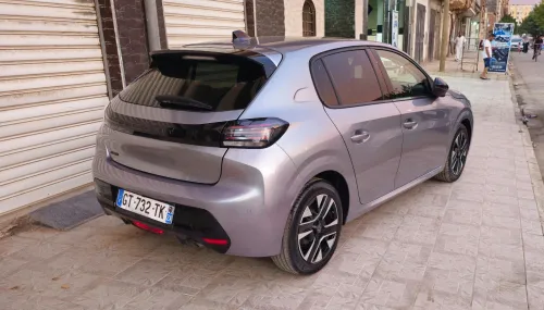 Peugeot 208 2024 Allure Pack