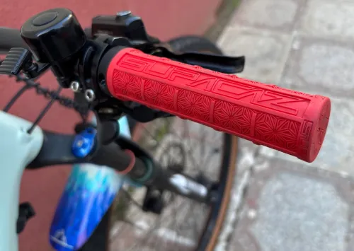 Vélo VTT XCO Carbon Haute gamme // Taille : L 29" // État : 9/10