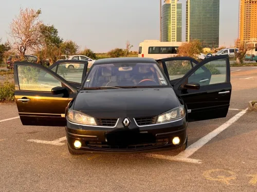 Renault Laguna 2 2002 Initial Paris