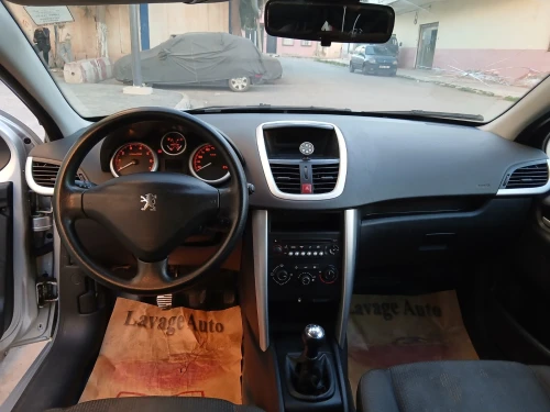 Peugeot 207 2012 Fennec