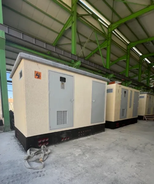 Poste préfabriqué en beton
