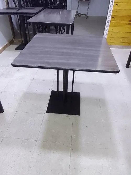 Tables et chaises