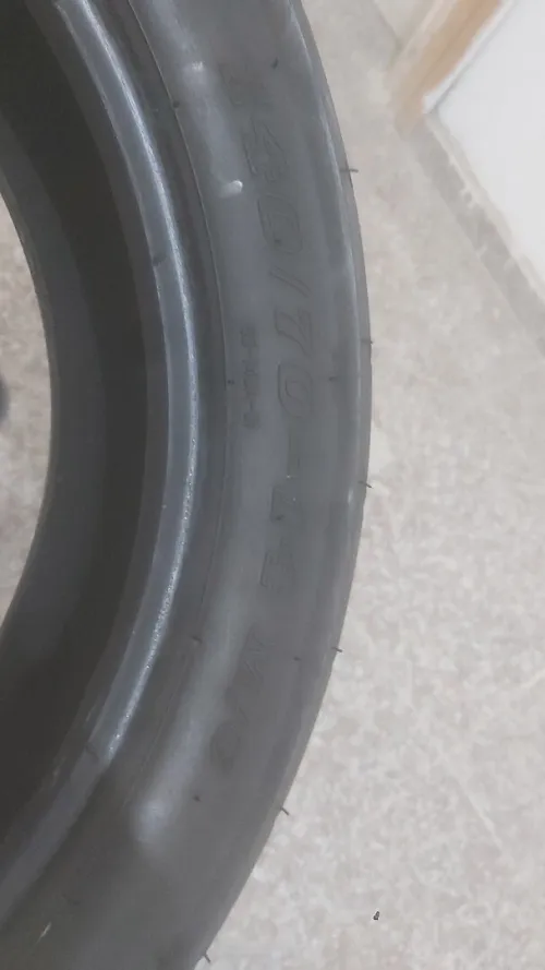 pneu neuf 140/70 - 14