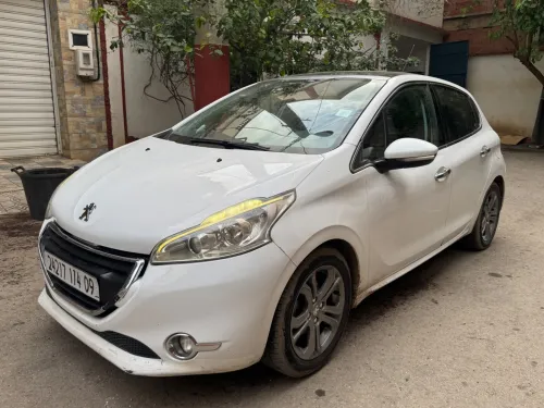 Peugeot 208 2014 Allure