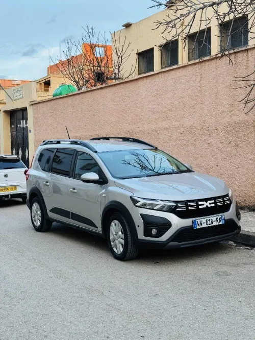 Dacia Joggers 2023 