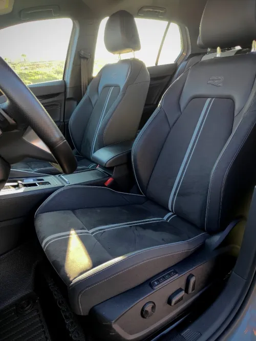 Volkswagen Golf 8 2025 R-Line