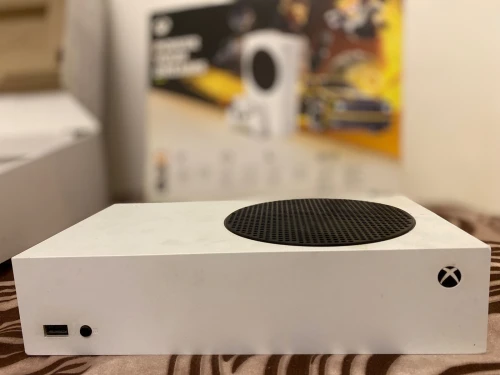 Xbox series s avac s boite