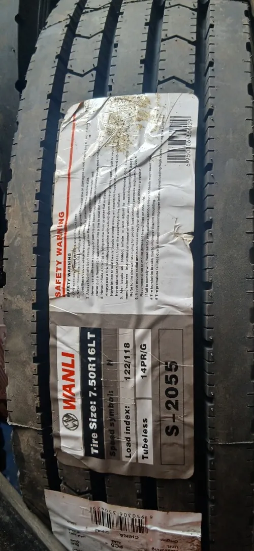 Pneu 750R16LT