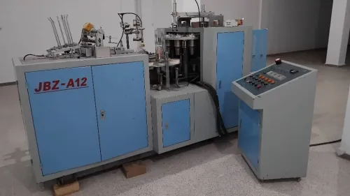 Machine fabrication gobelet