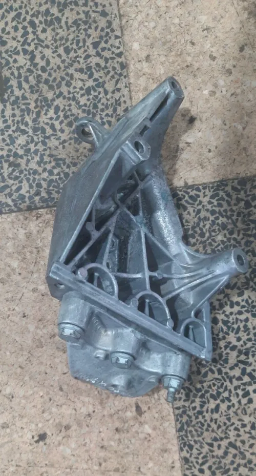 Pièce Volkswagen caddiy 03L