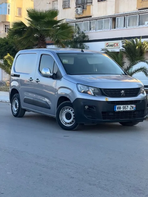 Peugeot Partner 2021 K9