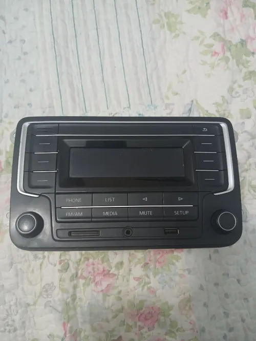 Mini chaine d'origine Volkswagen ( Auto Radio)