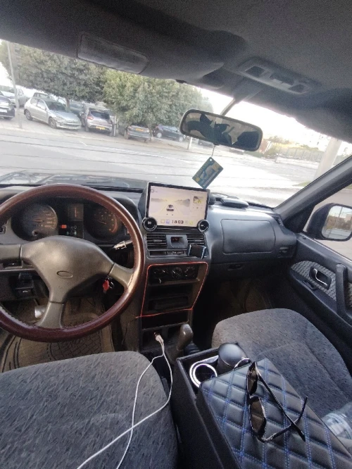 Mitsubishi Pajero Court 1992 V6 3000
