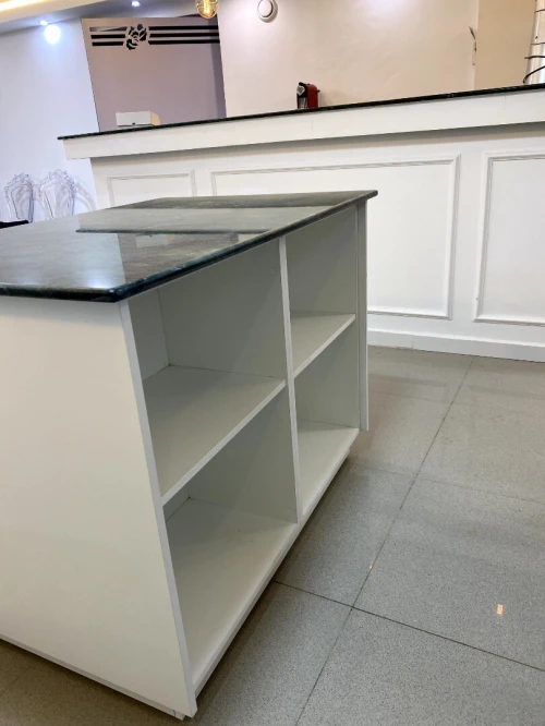 cuisine équipée moderne sur mesure 