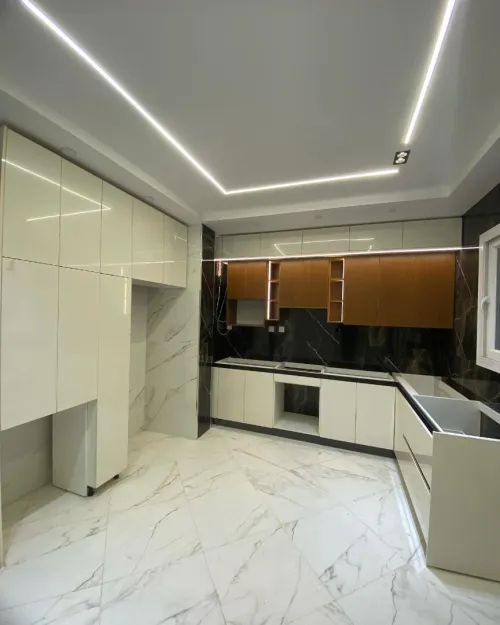 cuisine équipée moderne sur mesure 