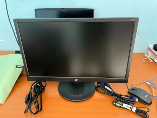 Écran HP 20.7 " à vendre