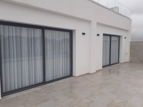 Aluminium TPR. Strugal Meta50. Hps porte.  fenêtre