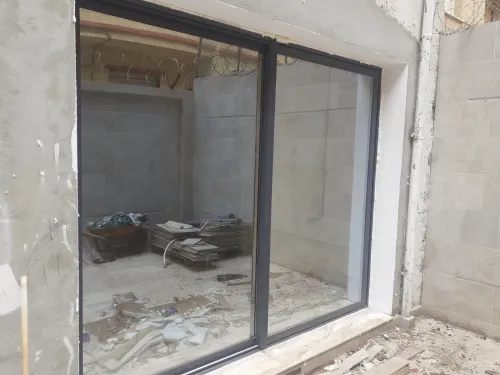 Aluminium TPR. Strugal Meta50. Hps porte.  fenêtre