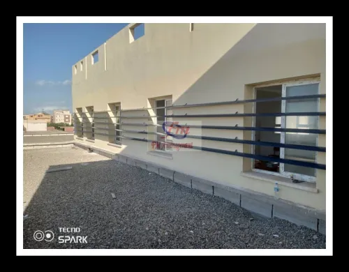 Brise vue, brise soleil, séparation aluminium. Jalousie. Piscine