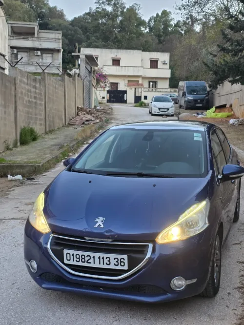 Peugeot 208 2013 