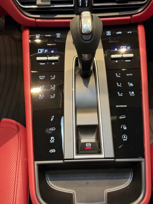 Porsche Macan T 2026 