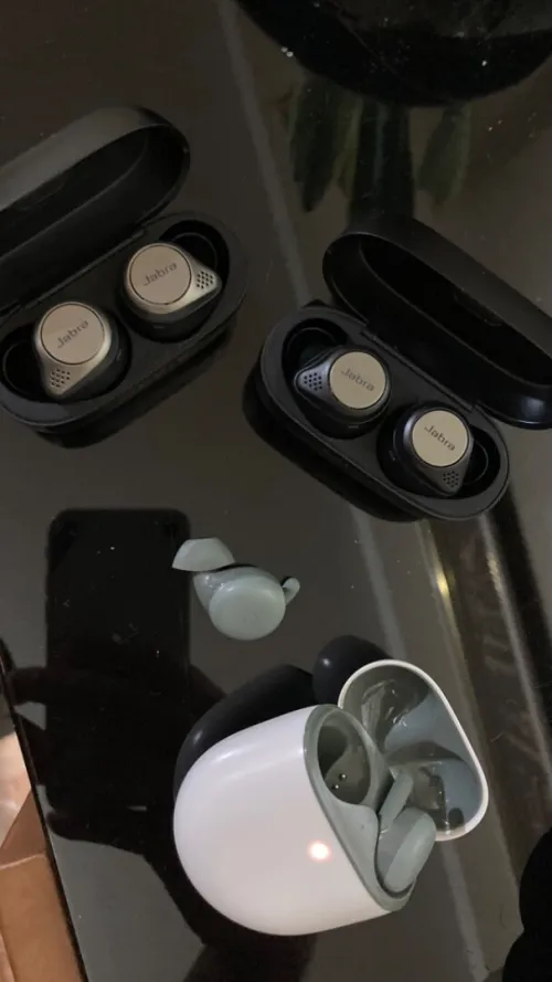 Jabra elite active 75 t Google pixel buds a series