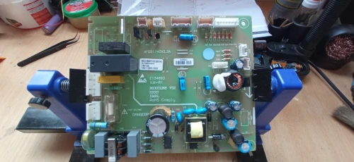 RÉPARATION DES CARTES ÉLECTRONIQUES