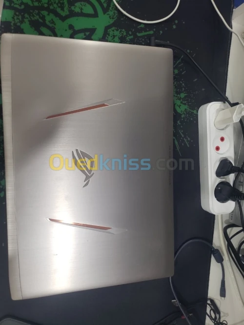 ASUS STRIX ROG comme neuf 
