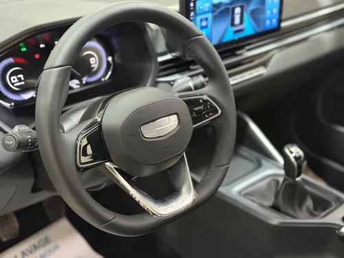 Geely Emgrand 2025 Dragon