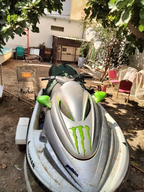 Vend jet ski 