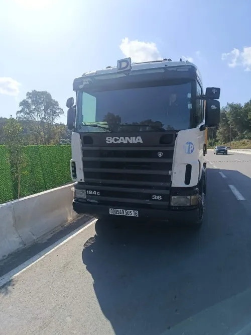 SCANIA 360 2005