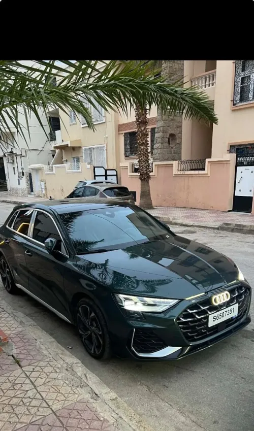 Audi A3 Sportback 2025 Flying spur Edition Premium 