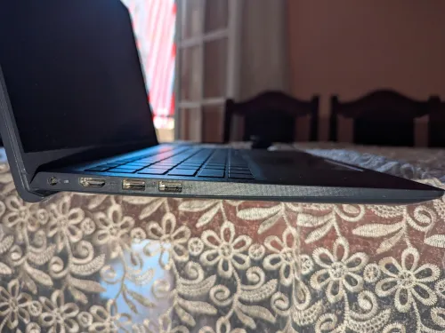 Dell Vostro 3510 Inte i7 core 11 Gen