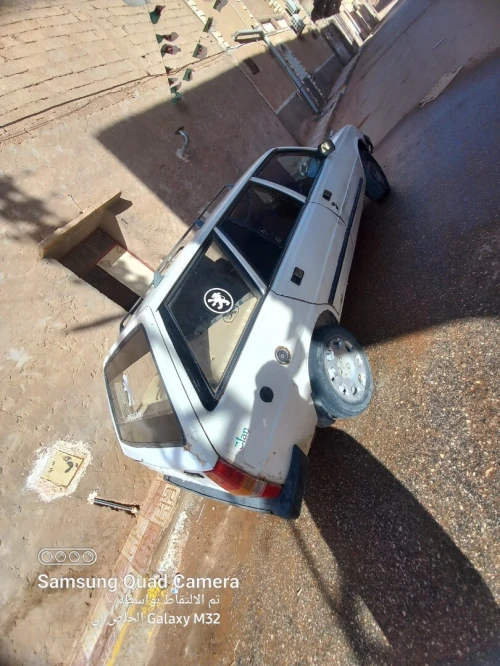 305 محرك BX 1988 1988
