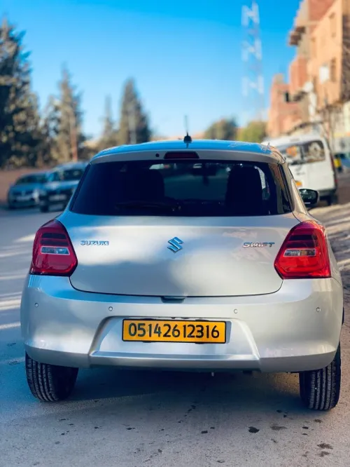 Suzuki Swift 2023 Glx