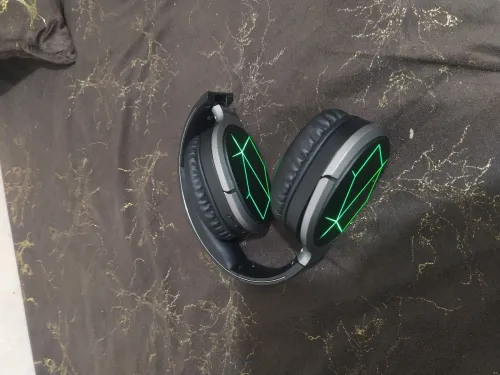 Wireless headphones