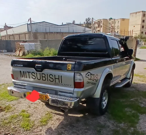 Mitsubishi L200 v6 2002 Sport