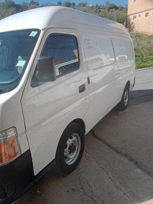 Nissan Urvan 2011