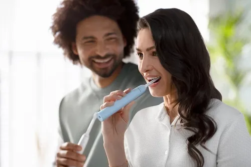 Philips Brosse à Dent Électrique, Sonicare Serie 2100, Bleu, Produit Original