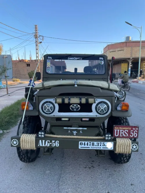 Toyota Land Cruiser 1975 FJ40 FJ 40 2F