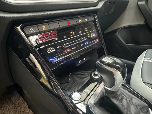 Volkswagen T-Roc 2026 R-LINE BLACK EDITION