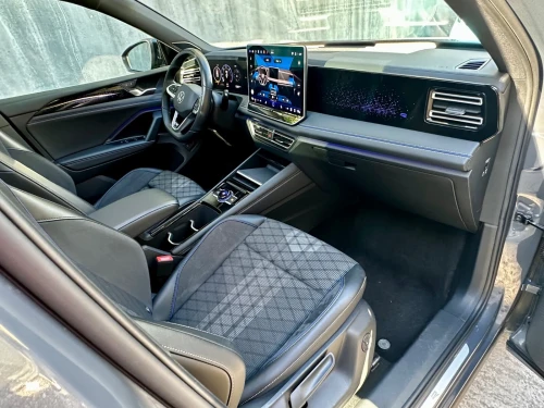 Volkswagen Tiguan 2025 R-LINE