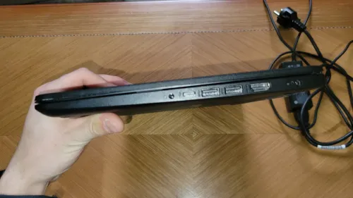 HP  Laptop 14s-SSD i3 11e générations