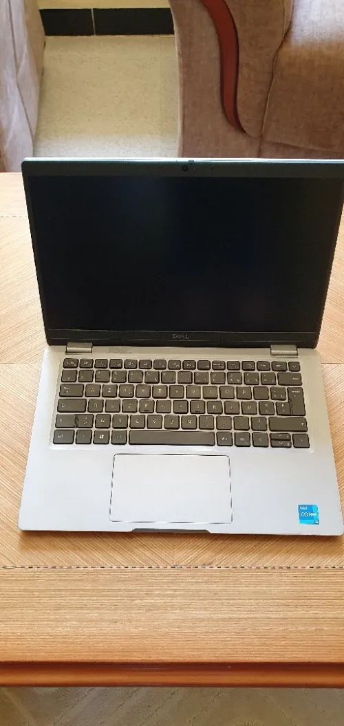 Dell Inc. Latitude 5320 ssd i5 11 generation avec la cart sim (puce)