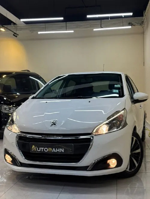 Peugeot 208 2019 Tech Vision