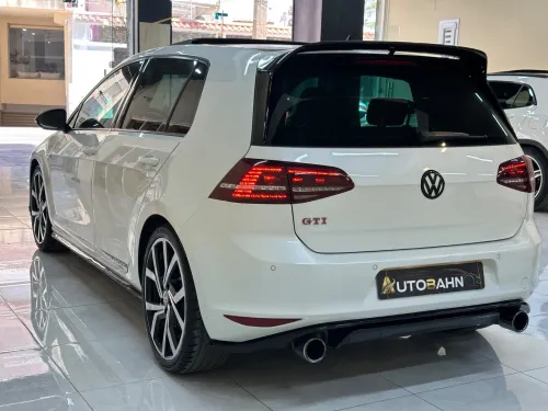 Volkswagen Golf 7 2017 GTI CLUBSPORT