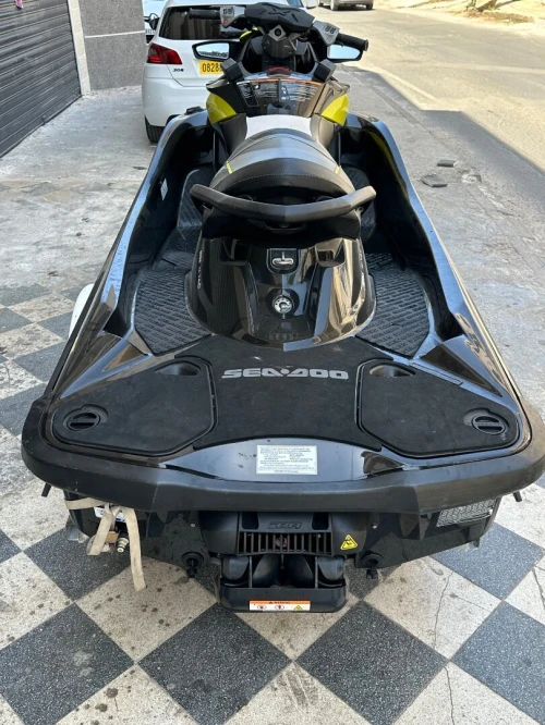 Jet ski seadoo rxt x rs 260