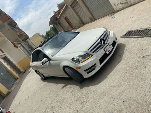 Mercedes Classe C 2009 C300 V6 270ch