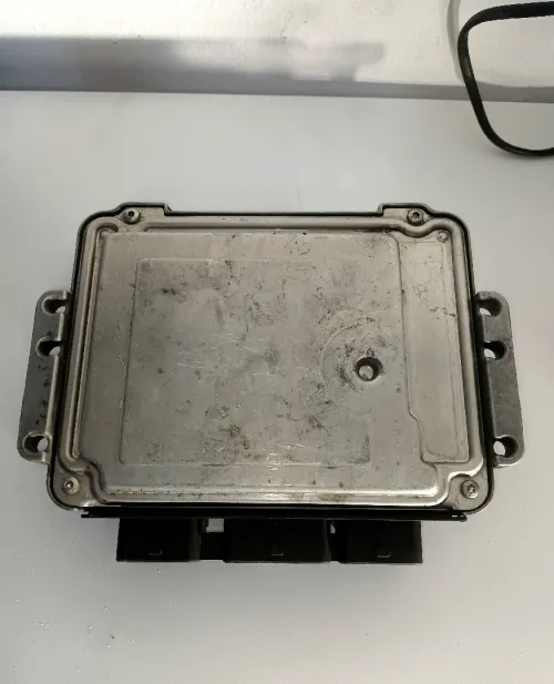 engine control 1.6HDI diesel , Citroën , Peugeot  / 307 / 308 / 207 / C4  Model : Bosch EDC16C34