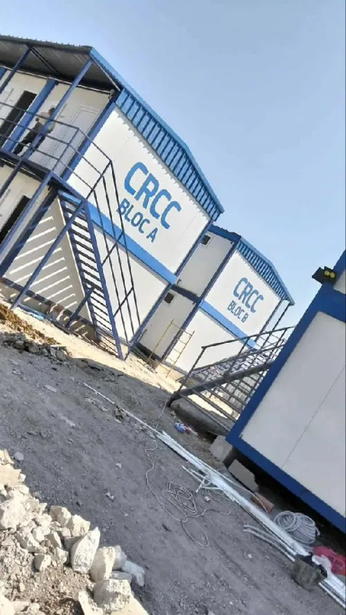 Base de vie  administrations réfectoire sanitaires )
